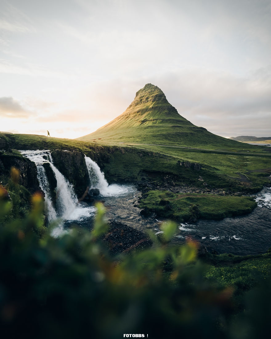 Iceland-alive-in-the-summer-by-cannonmatt-UK-5e58e30a1e57a__880.jpg