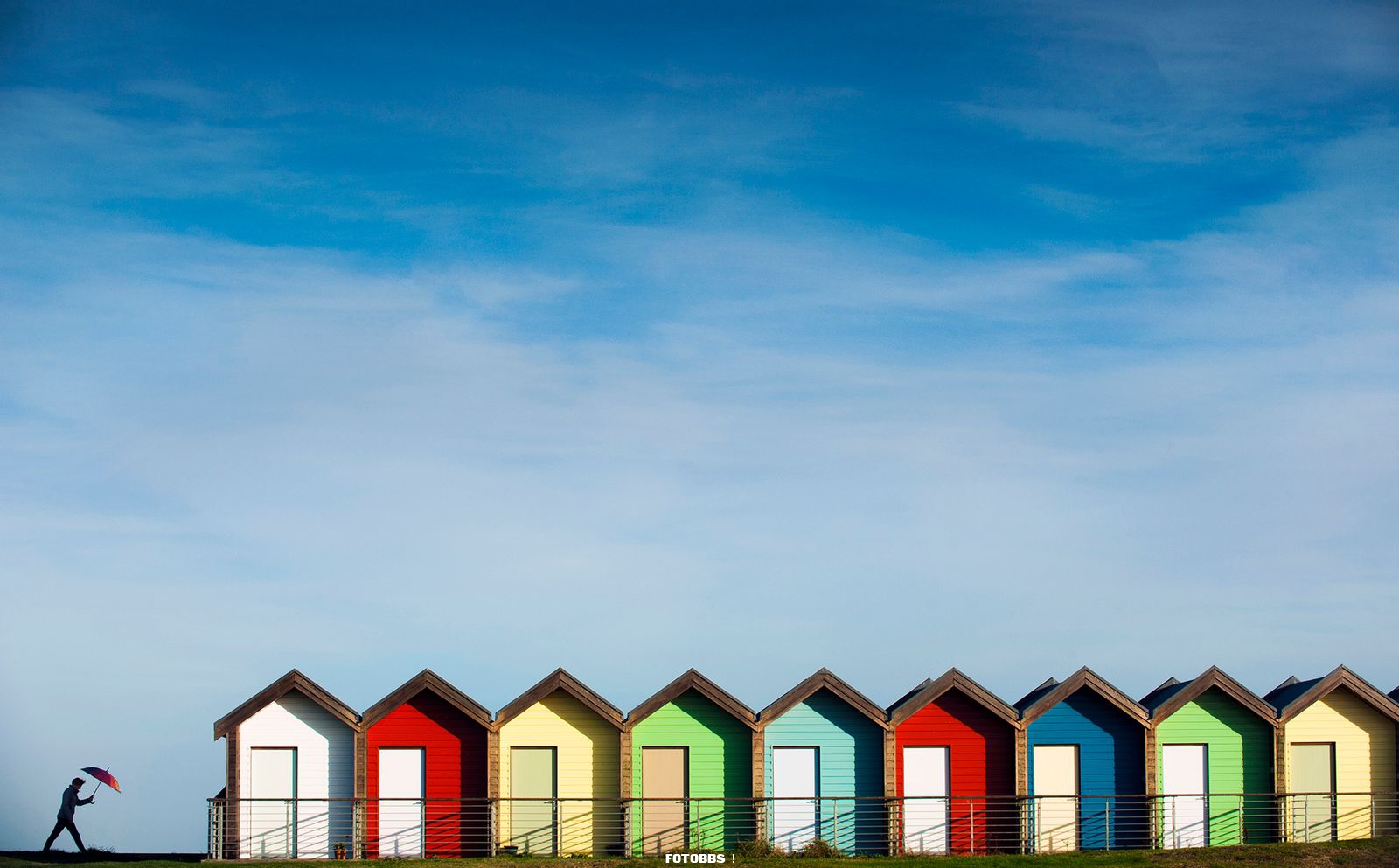 Beach_Huts_at_Blyth.jpg